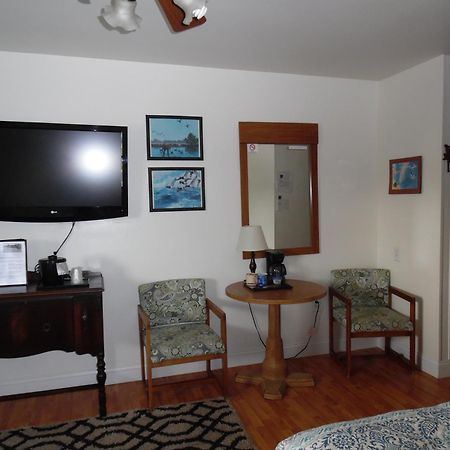 Wachapreague Inn - Motel Rooms Exterior photo