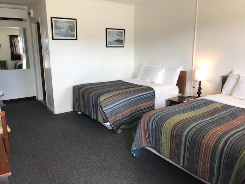 Wachapreague Inn - Motel Rooms Exterior photo
